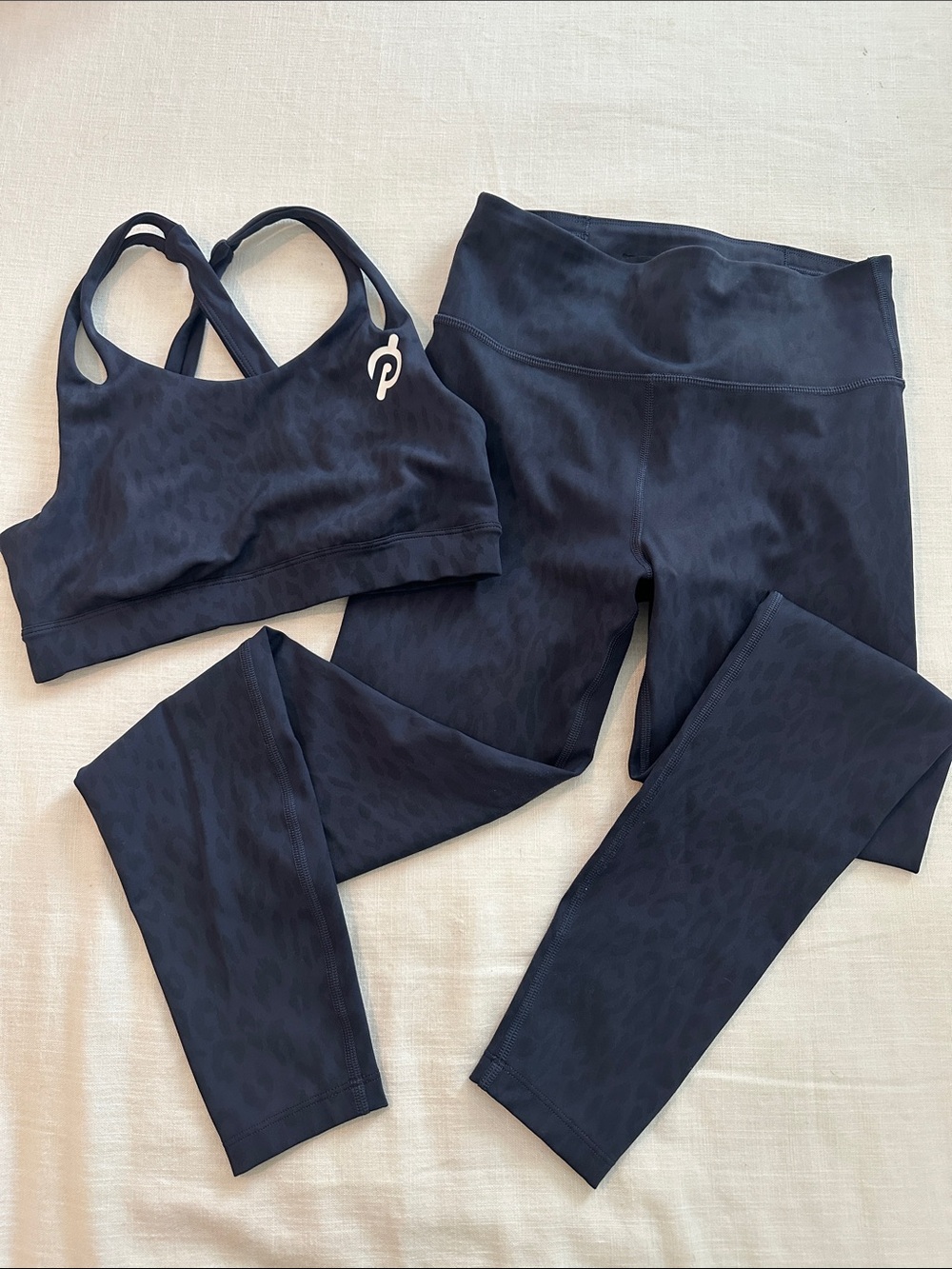 Peloton Navy Leopard-Print Sports Bra and Leggings Set